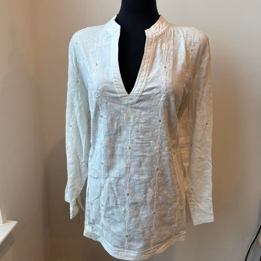 NWT Lucy and Laurel White embroidered v neck blouse with beads size 1X